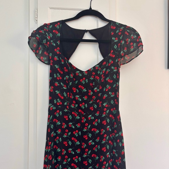 REFORMATION - Cadence Mini Dress (0) in Cherry Pie - New With Tags [NWT] - Picture 3 of 6